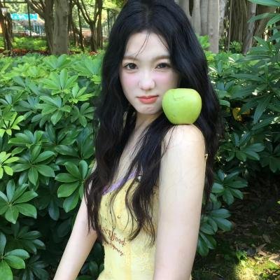 他在窥着你 在线观看封面